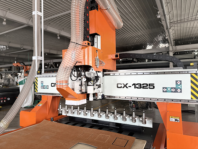 1325 ATC CNC Router for Eva Boat 