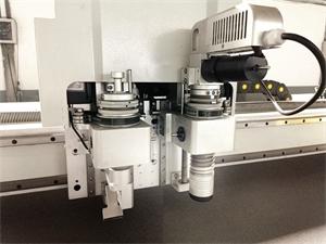 CNC oscillating Knife Cutting machine