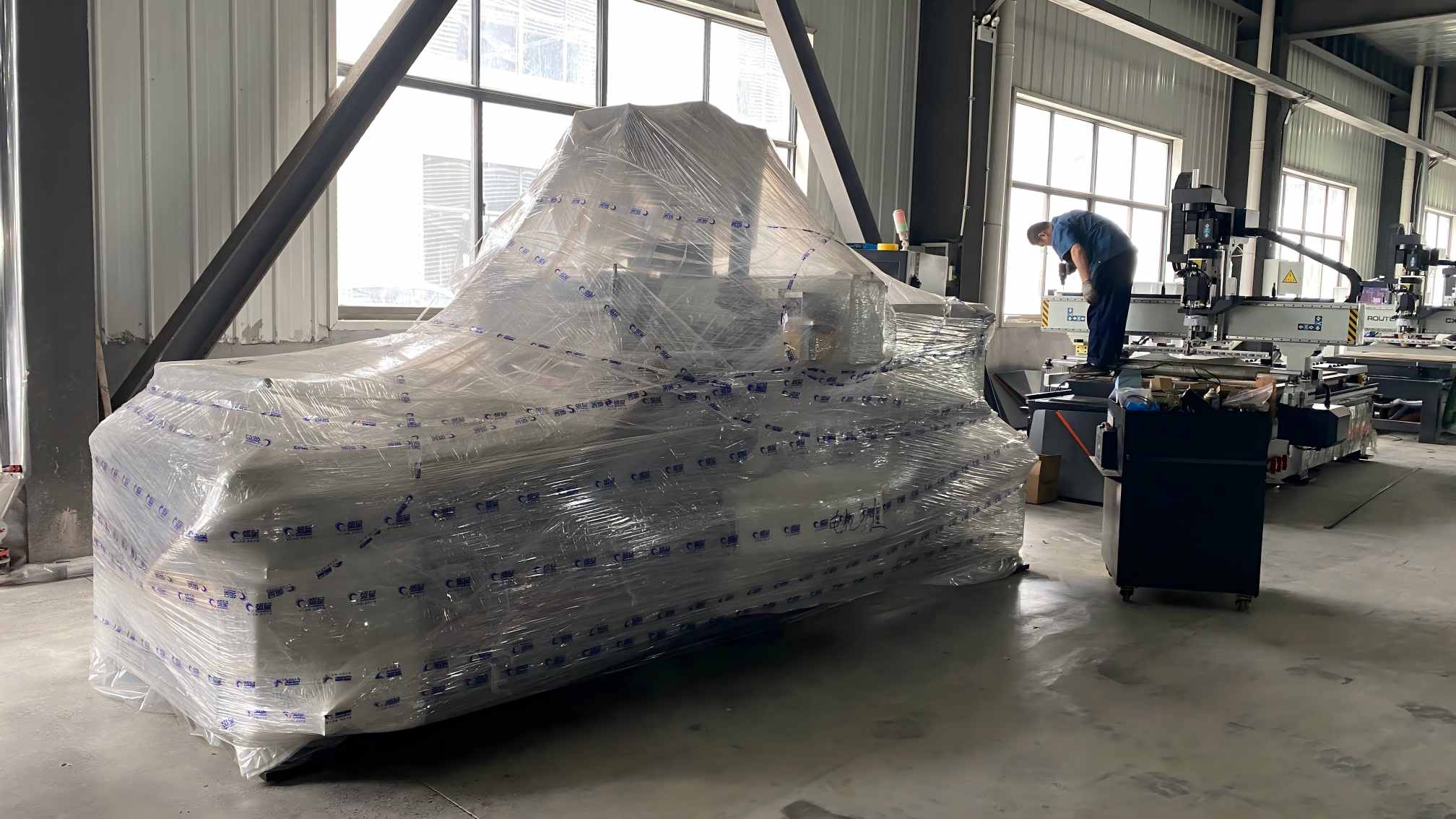 1325 Linear ATC CNC Router Export to Spain | Advertising & Woodworking Factory Case Study