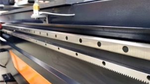 Multi-spindle cnc router rail guide_302_170.jpg