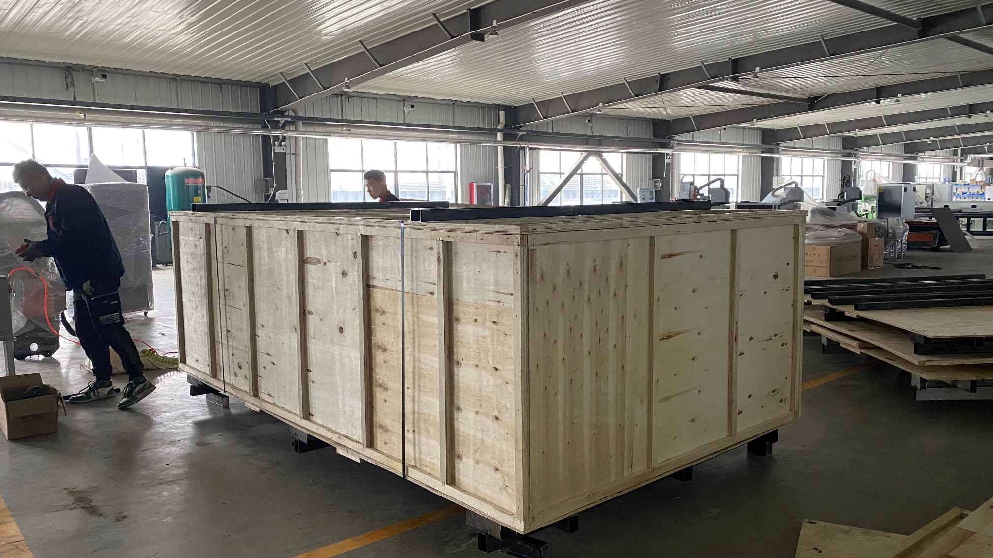 Export von linearen ATC-CNC-Fr&auml;sern nach Brasilien | Fallstudie zur ma&szlig;gefertigten M&ouml;belfabrik in S&atilde;o Paulo