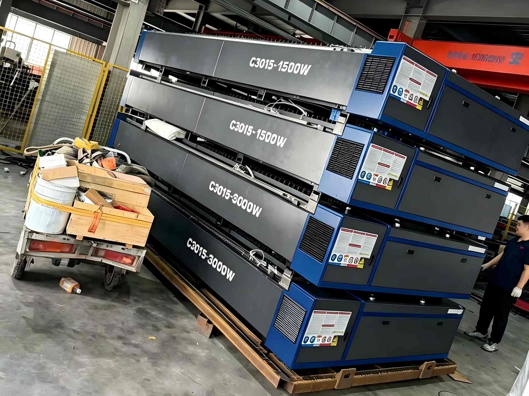 3015 3000W Fiber Laser Cutting Machine Packed for Shipment To Russia