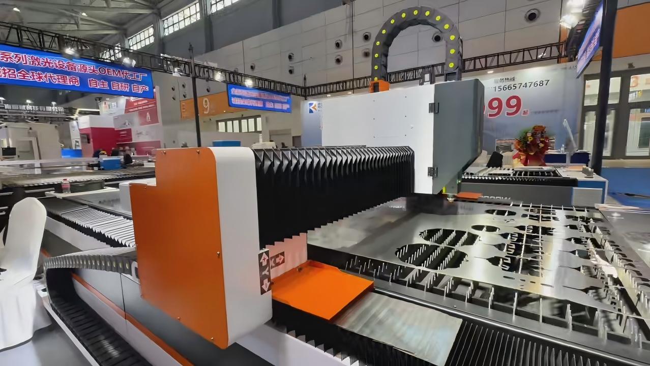 From Burrs to Brilliance: How a French Sheet Metal Shop Upgraded to the Superstar CX-3015HR 3000W Fiber Laser Cutting Machine